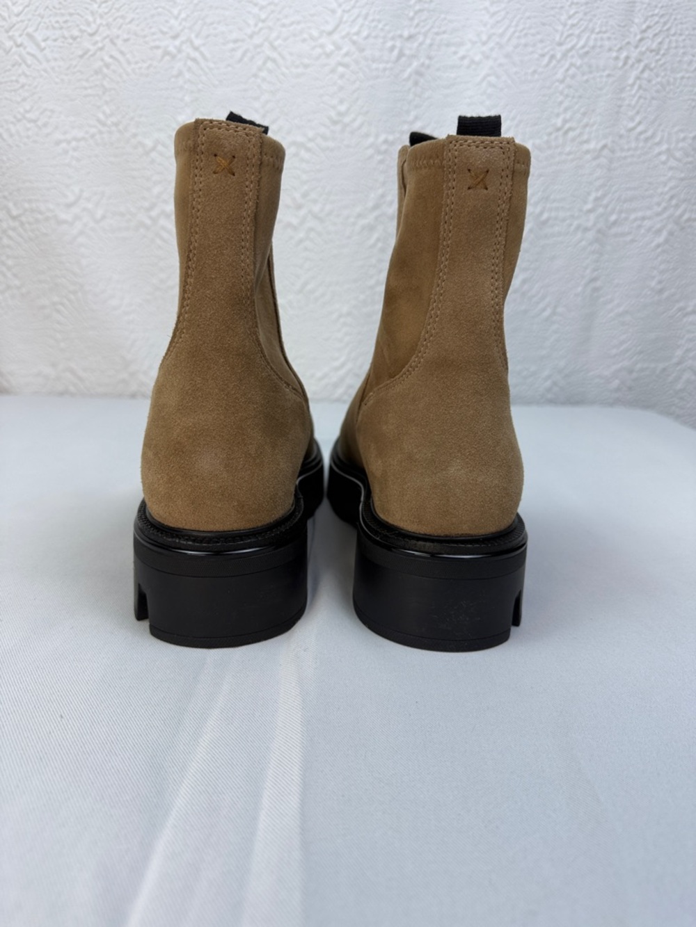 rag & bone Quinn Chelsea Boots Camel Suede Lug Sole New 39 (8/8.5) - Picture 4 of 9